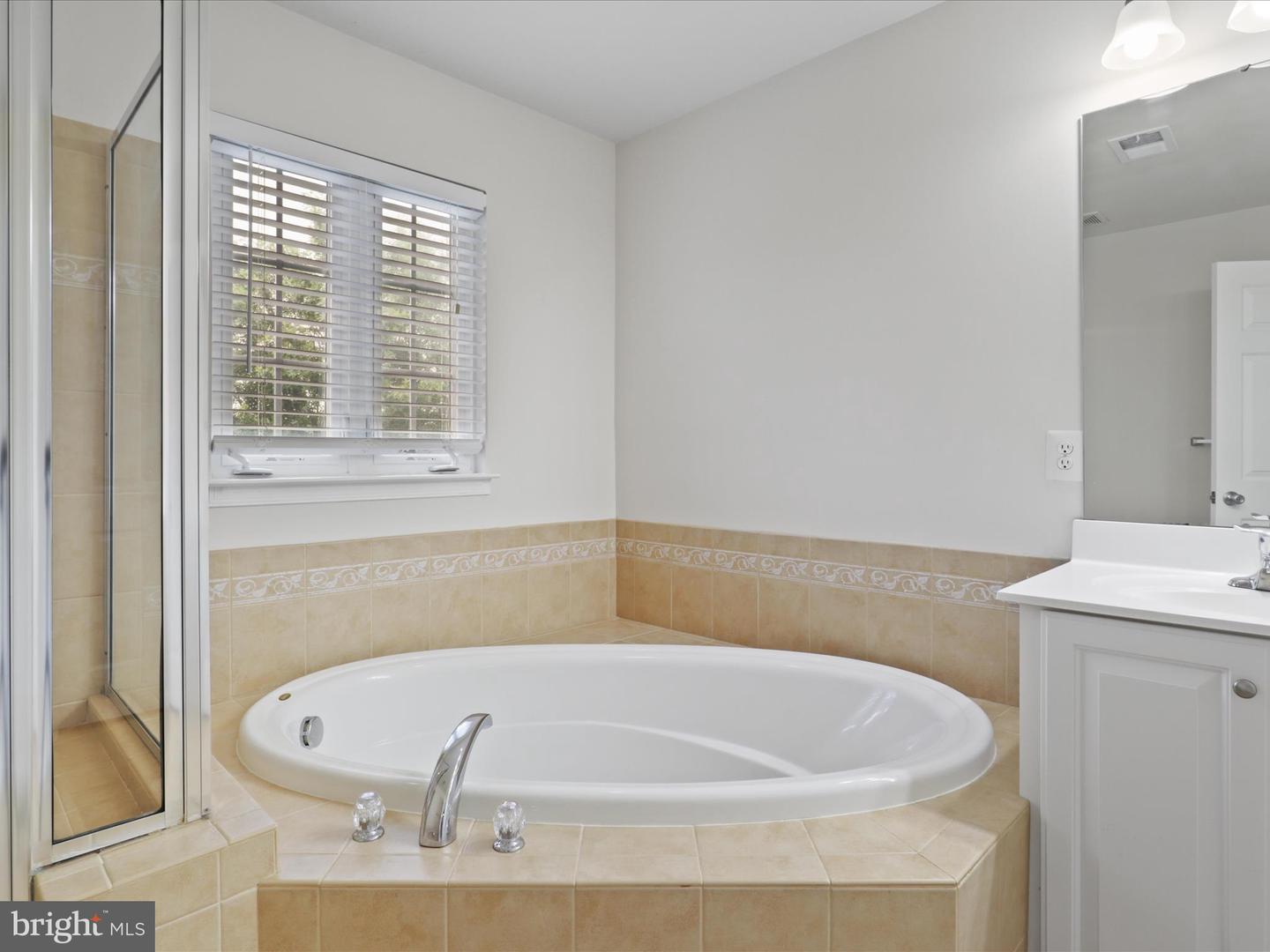 25435 PEACEFUL TER, ALDIE, Virginia 20105, 3 Bedrooms Bedrooms, ,3 BathroomsBathrooms,Residential,For sale,25435 PEACEFUL TER,VALO2101866 MLS # VALO2101866