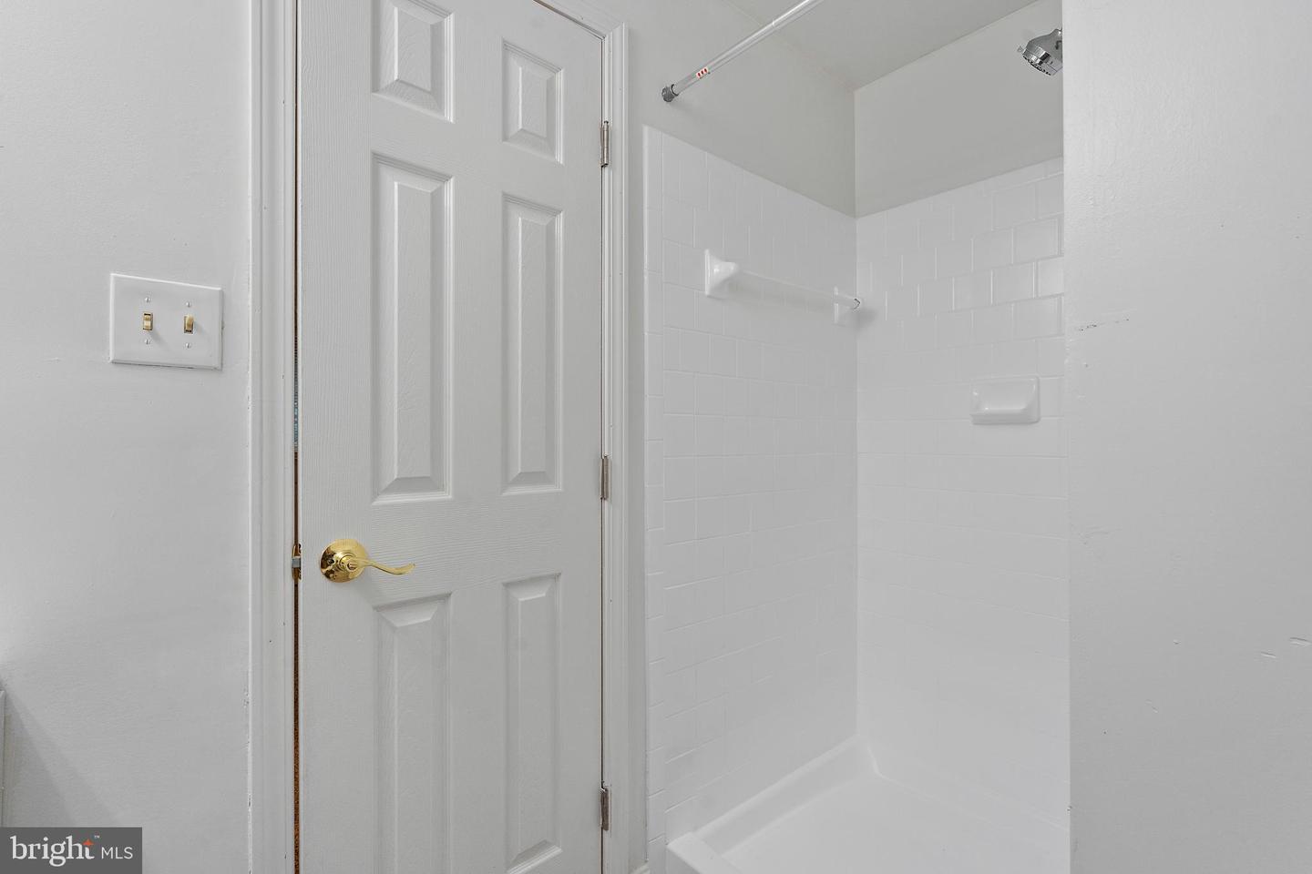 1993 WINSLOW CT, WOODBRIDGE, Virginia 22191, 4 Bedrooms Bedrooms, ,3 BathroomsBathrooms,Residential,For sale,1993 WINSLOW CT,VAPW2099014 MLS # VAPW2099014