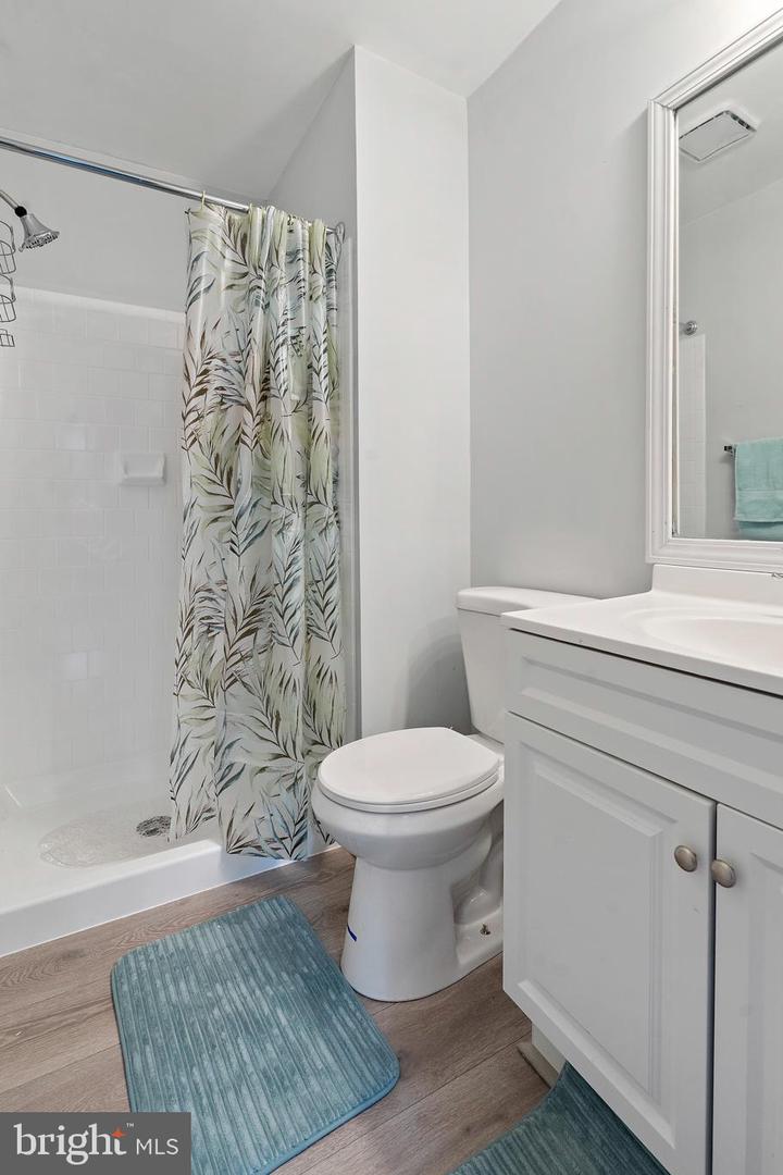1993 WINSLOW CT, WOODBRIDGE, Virginia 22191, 4 Bedrooms Bedrooms, ,3 BathroomsBathrooms,Residential,For sale,1993 WINSLOW CT,VAPW2099014 MLS # VAPW2099014