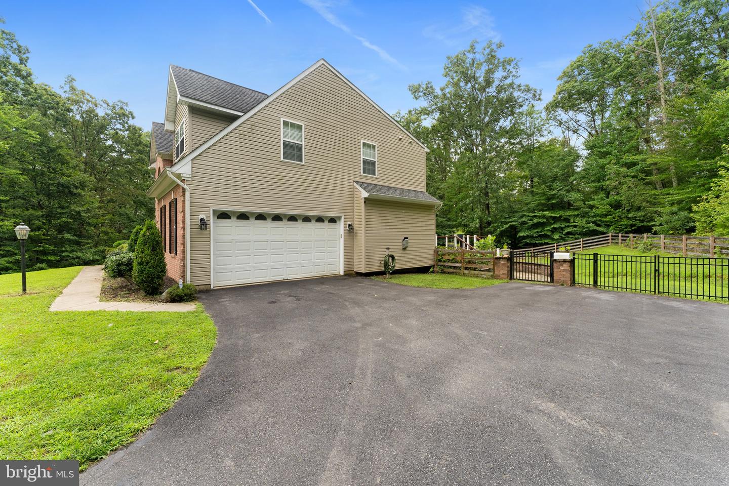 93 BROOKE CREST LN, STAFFORD, Virginia 22554, 4 Bedrooms Bedrooms, ,4 BathroomsBathrooms,Residential,For sale,93 BROOKE CREST LN,VAST2040722 MLS # VAST2040722