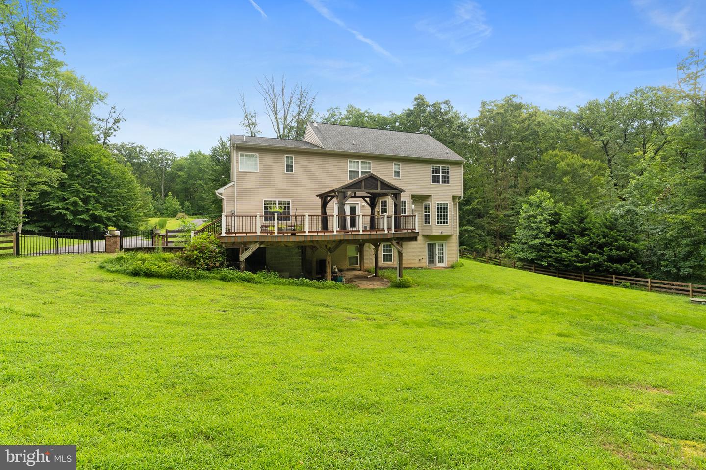 93 BROOKE CREST LN, STAFFORD, Virginia 22554, 4 Bedrooms Bedrooms, ,4 BathroomsBathrooms,Residential,For sale,93 BROOKE CREST LN,VAST2040722 MLS # VAST2040722