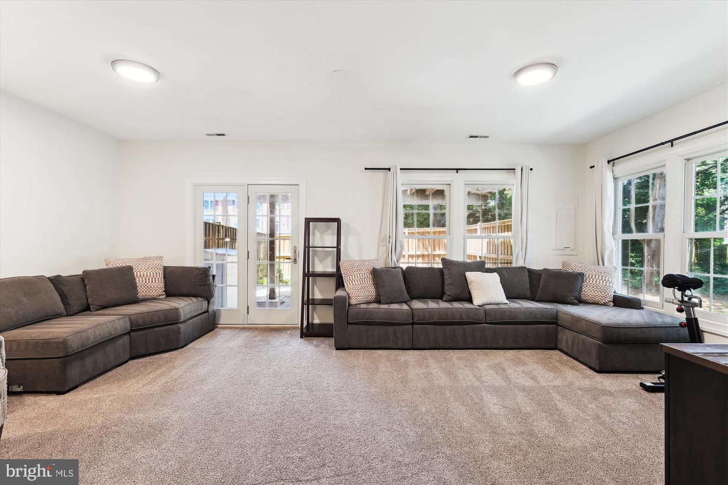 4720 MINOR CIR, ALEXANDRIA, Virginia 22312, 3 Bedrooms Bedrooms, ,2 BathroomsBathrooms,Residential,For sale,4720 MINOR CIR,VAFX2255142 MLS # VAFX2255142