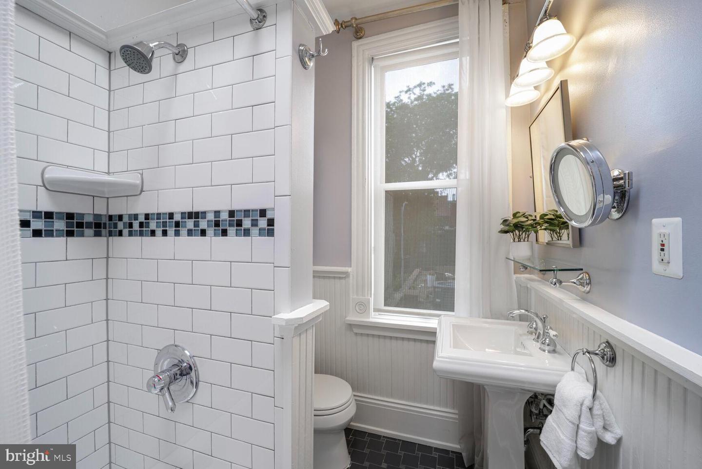 1415 SWANN ST NW, WASHINGTON, District Of Columbia 20009, 3 Bedrooms Bedrooms, ,3 BathroomsBathrooms,Residential,For sale,1415 SWANN ST NW,DCDC2210116 MLS # DCDC2210116