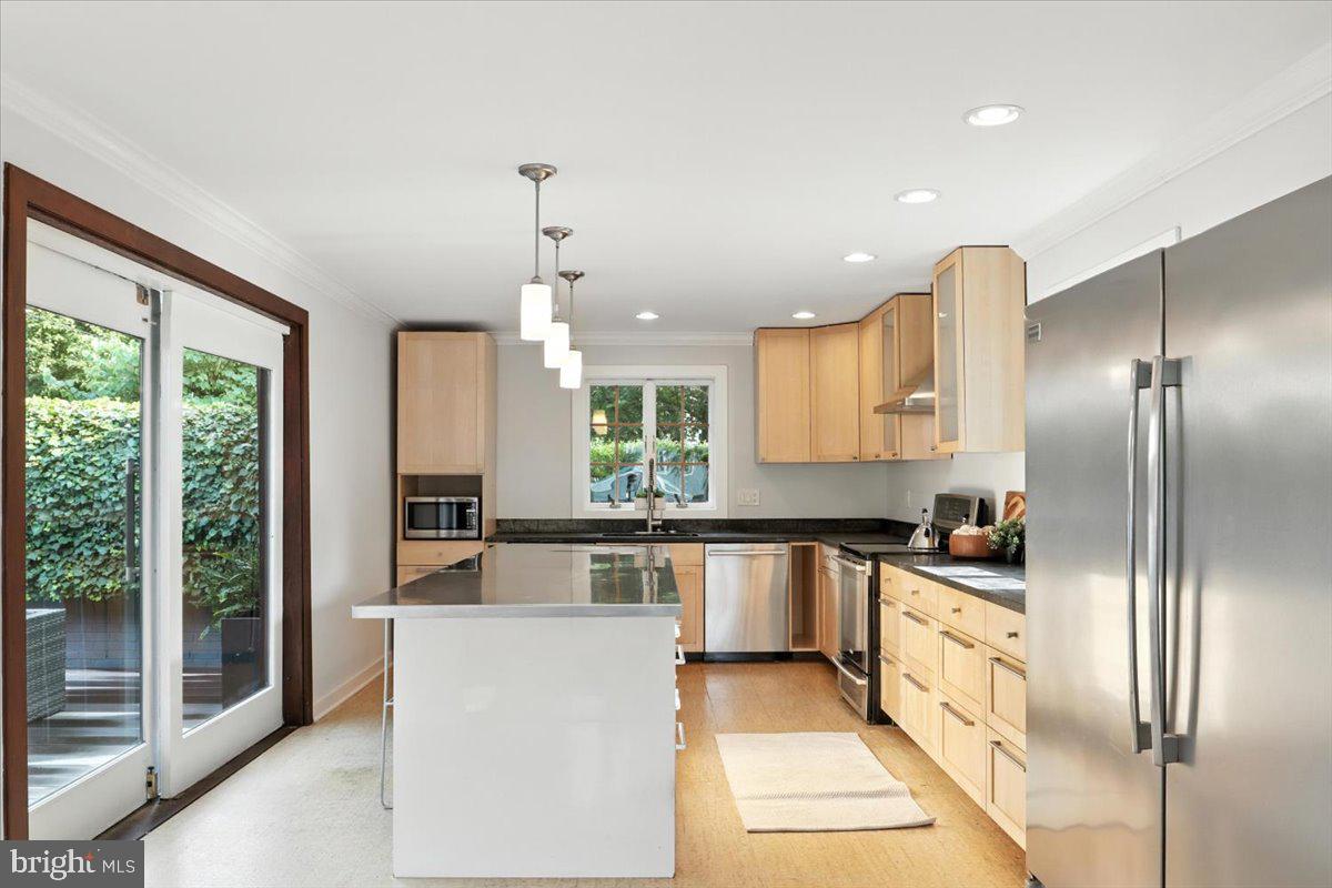 3531 YUMA ST NW, WASHINGTON, District Of Columbia 20008, 4 Bedrooms Bedrooms, ,3 BathroomsBathrooms,Residential,For sale,3531 YUMA ST NW,DCDC2210252 MLS # DCDC2210252