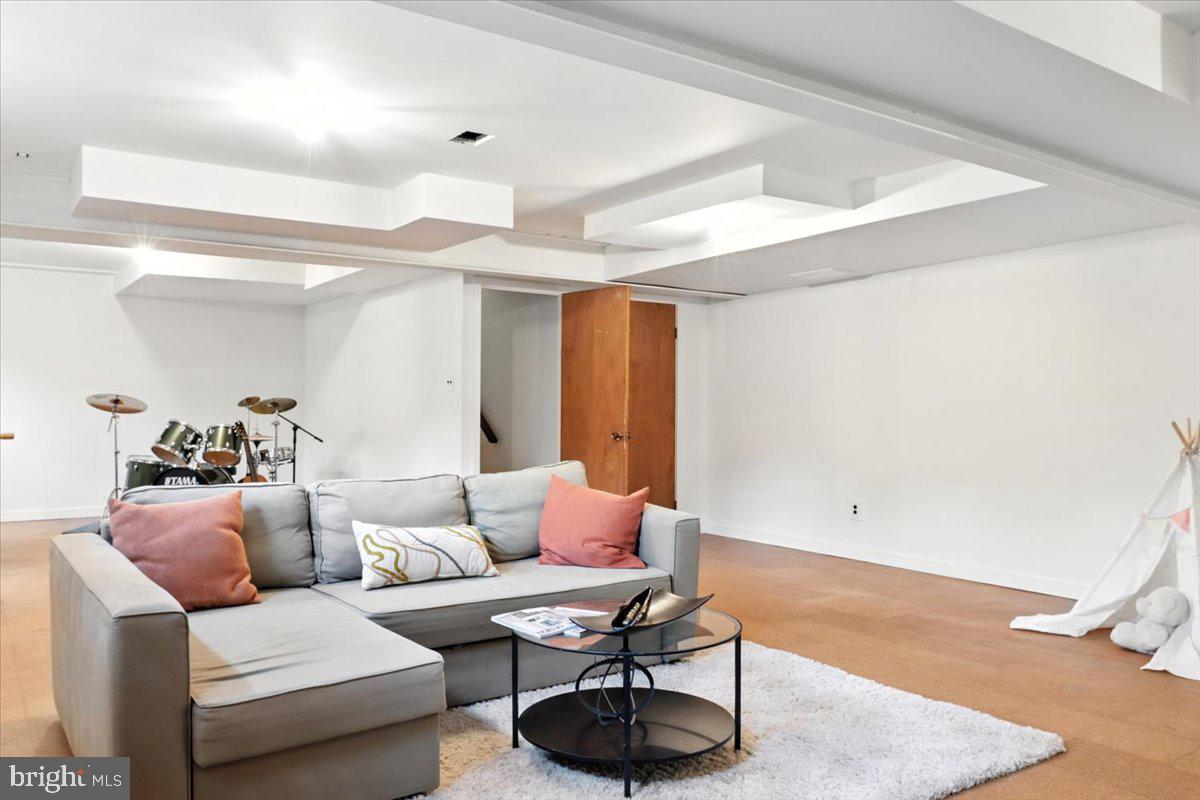 3531 YUMA ST NW, WASHINGTON, District Of Columbia 20008, 4 Bedrooms Bedrooms, ,3 BathroomsBathrooms,Residential,For sale,3531 YUMA ST NW,DCDC2210252 MLS # DCDC2210252