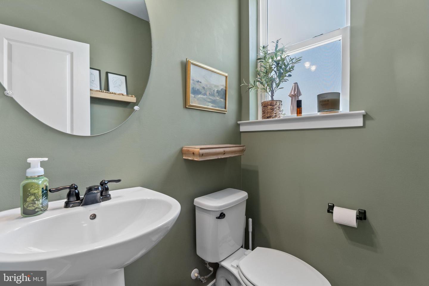 609 CHERRYVIEW DR, FREDERICKSBURG, Virginia 22405, 4 Bedrooms Bedrooms, ,3 BathroomsBathrooms,Residential,For sale,609 CHERRYVIEW DR,VAST2040804 MLS # VAST2040804