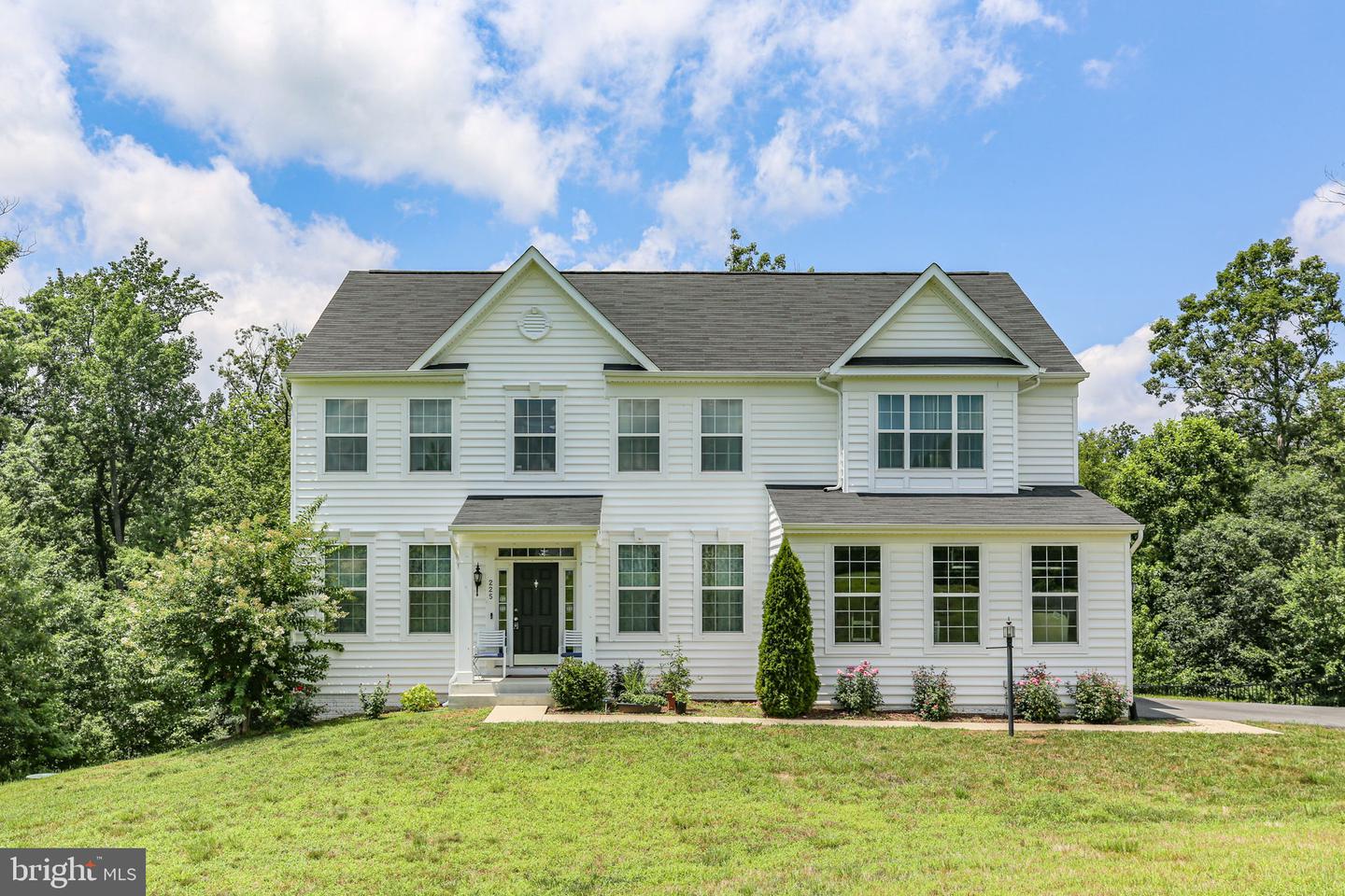 225 PERTH DR, FREDERICKSBURG, Virginia 22405, 4 Bedrooms Bedrooms, ,2 BathroomsBathrooms,Residential,For sale,225 PERTH DR,VAST2040808 MLS # VAST2040808