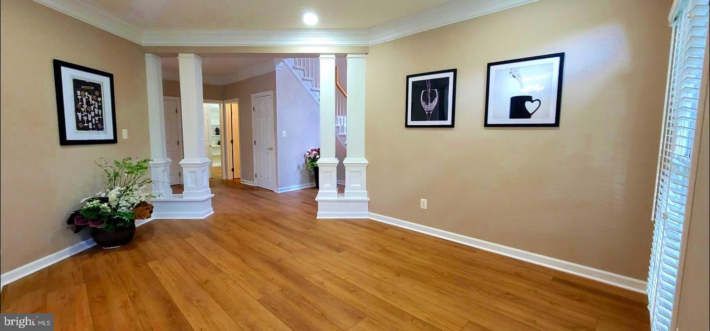 10095 MCCARTY CREST CT, FAIRFAX, Virginia 22030, 4 Bedrooms Bedrooms, ,3 BathroomsBathrooms,Residential,For sale,10095 MCCARTY CREST CT,VAFC2006620 MLS # VAFC2006620