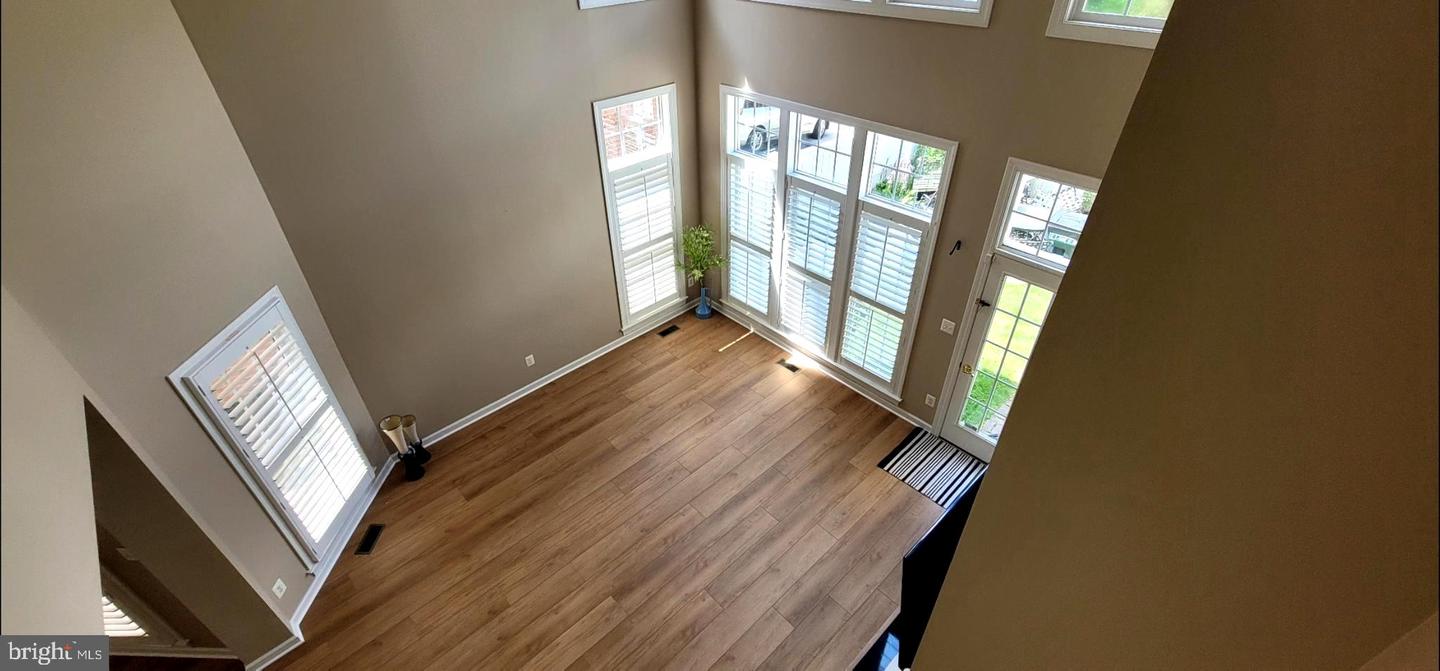 10095 MCCARTY CREST CT, FAIRFAX, Virginia 22030, 4 Bedrooms Bedrooms, ,3 BathroomsBathrooms,Residential,For sale,10095 MCCARTY CREST CT,VAFC2006620 MLS # VAFC2006620