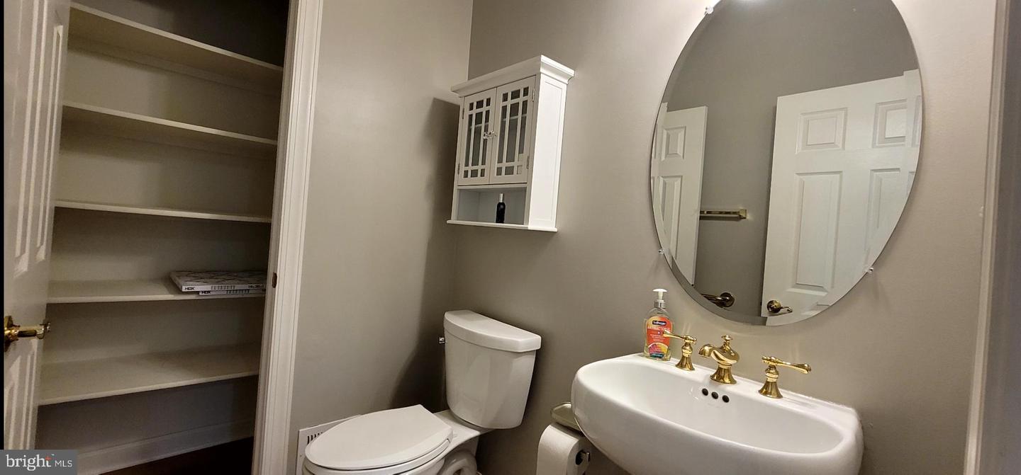 10095 MCCARTY CREST CT, FAIRFAX, Virginia 22030, 4 Bedrooms Bedrooms, ,3 BathroomsBathrooms,Residential,For sale,10095 MCCARTY CREST CT,VAFC2006620 MLS # VAFC2006620