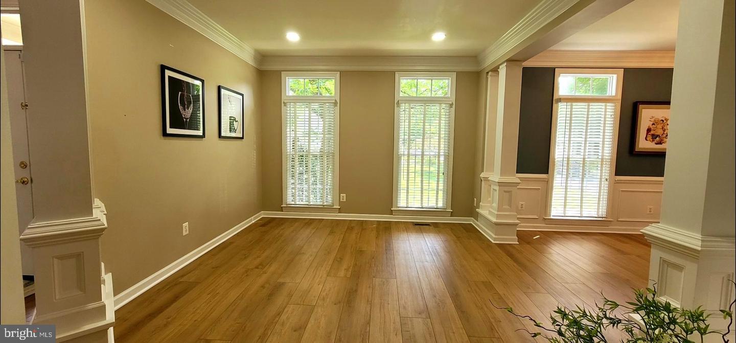 10095 MCCARTY CREST CT, FAIRFAX, Virginia 22030, 4 Bedrooms Bedrooms, ,3 BathroomsBathrooms,Residential,For sale,10095 MCCARTY CREST CT,VAFC2006620 MLS # VAFC2006620