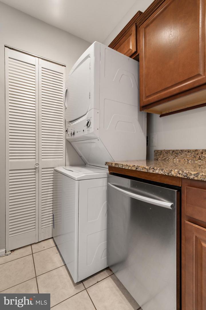 110 E CORNELL DR, STERLING, Virginia 20164, 2 Bedrooms Bedrooms, ,1 BathroomBathrooms,Residential,For sale,110 E CORNELL DR,VALO2102104 MLS # VALO2102104