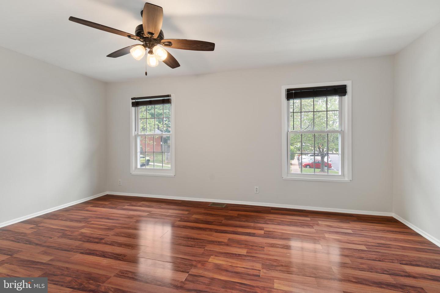 110 E CORNELL DR, STERLING, Virginia 20164, 2 Bedrooms Bedrooms, ,1 BathroomBathrooms,Residential,For sale,110 E CORNELL DR,VALO2102104 MLS # VALO2102104
