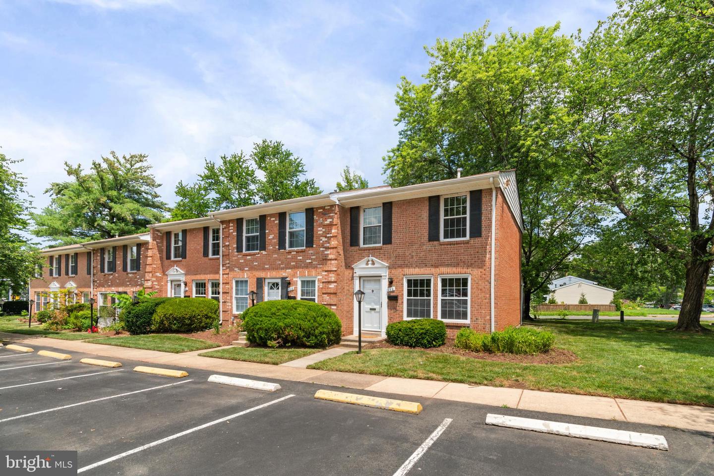110 E CORNELL DR, STERLING, Virginia 20164, 2 Bedrooms Bedrooms, ,1 BathroomBathrooms,Residential,For sale,110 E CORNELL DR,VALO2102104 MLS # VALO2102104