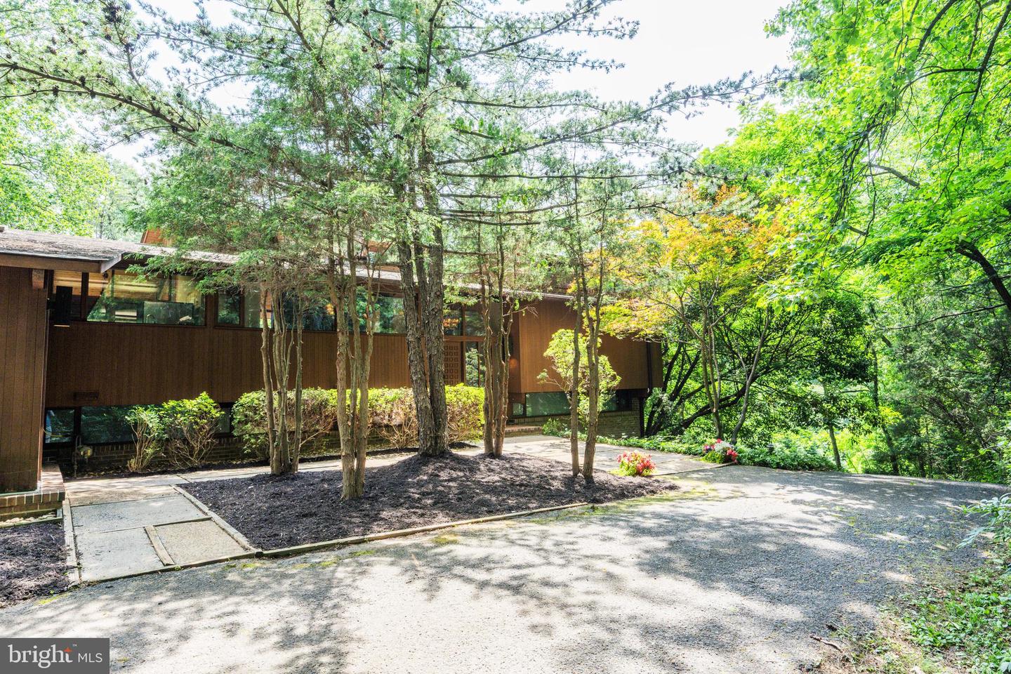 1017 TOWLSTON RD, MCLEAN, Virginia 22102, 3 Bedrooms Bedrooms, ,2 BathroomsBathrooms,Residential,For sale,1017 TOWLSTON RD,VAFX2254844 MLS # VAFX2254844