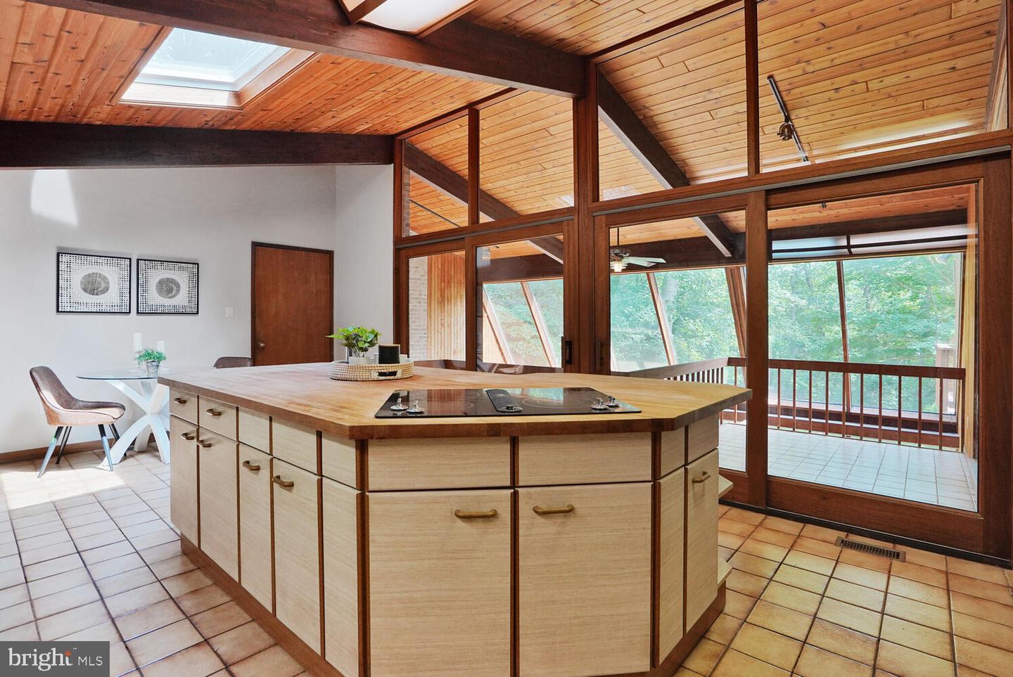 1017 TOWLSTON RD, MCLEAN, Virginia 22102, 3 Bedrooms Bedrooms, ,2 BathroomsBathrooms,Residential,For sale,1017 TOWLSTON RD,VAFX2254844 MLS # VAFX2254844