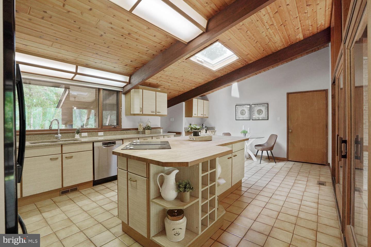 1017 TOWLSTON RD, MCLEAN, Virginia 22102, 3 Bedrooms Bedrooms, ,2 BathroomsBathrooms,Residential,For sale,1017 TOWLSTON RD,VAFX2254844 MLS # VAFX2254844