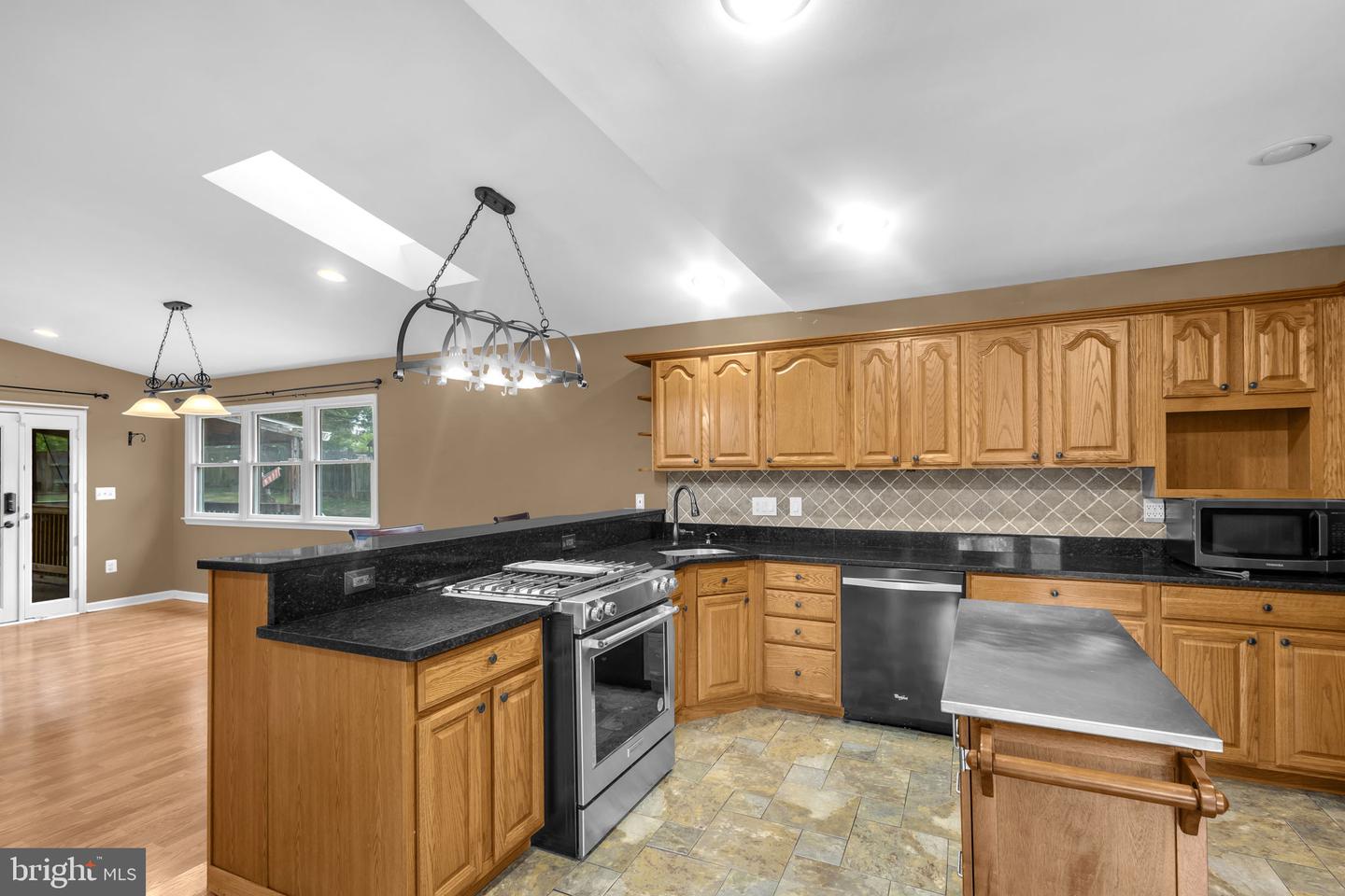 7016 UTICA ST, SPRINGFIELD, Virginia 22150, 4 Bedrooms Bedrooms, ,2 BathroomsBathrooms,Residential,For sale,7016 UTICA ST,VAFX2254862 MLS # VAFX2254862