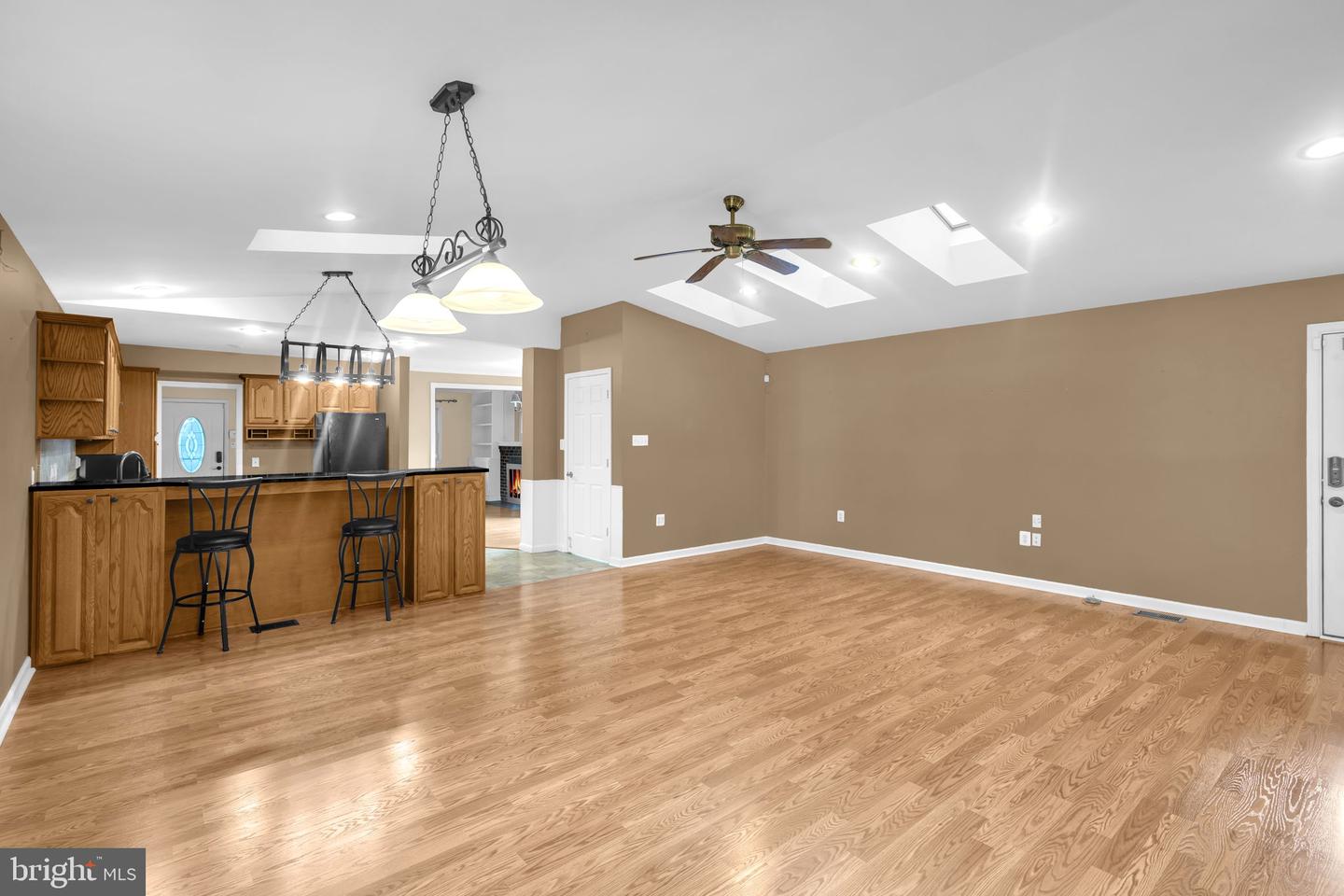 7016 UTICA ST, SPRINGFIELD, Virginia 22150, 4 Bedrooms Bedrooms, ,2 BathroomsBathrooms,Residential,For sale,7016 UTICA ST,VAFX2254862 MLS # VAFX2254862