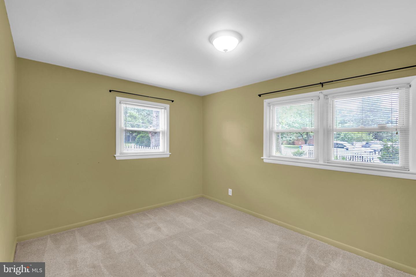 7016 UTICA ST, SPRINGFIELD, Virginia 22150, 4 Bedrooms Bedrooms, ,2 BathroomsBathrooms,Residential,For sale,7016 UTICA ST,VAFX2254862 MLS # VAFX2254862