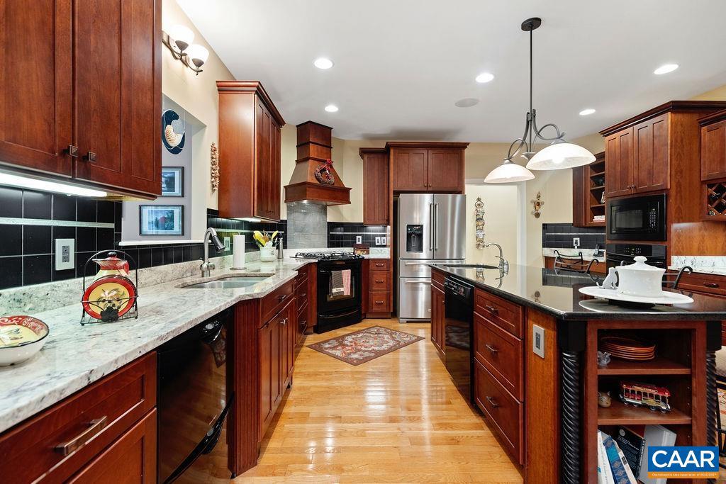 85 WATERS EDGE LN, NELLYSFORD, Virginia 22958, 5 Bedrooms Bedrooms, ,4 BathroomsBathrooms,Residential,For sale,85 WATERS EDGE LN,666662 MLS # 666662