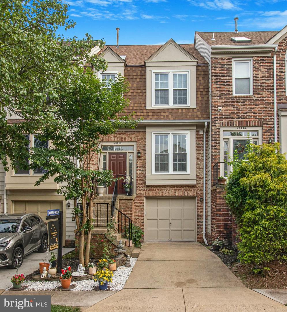 46932 TRUMPET CIR, STERLING, Virginia 20164, 4 Bedrooms Bedrooms, ,3 BathroomsBathrooms,Residential,For sale,46932 TRUMPET CIR,VALO2102188 MLS # VALO2102188
