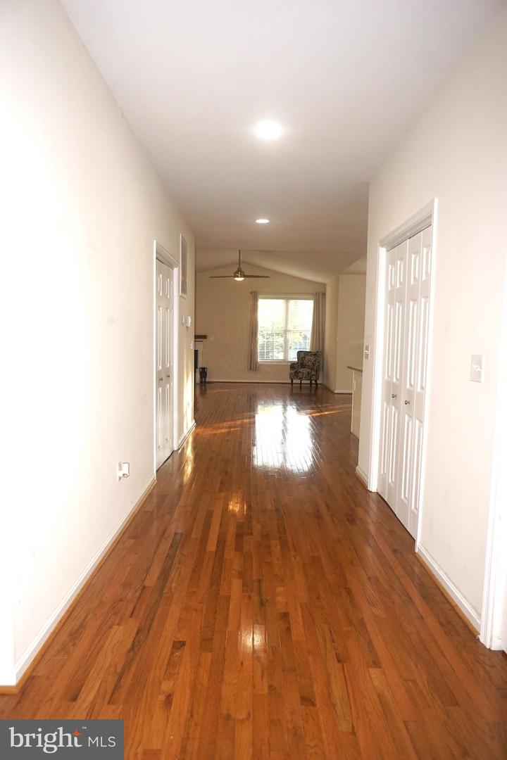 303 STRATFORD CIR, LOCUST GROVE, Virginia 22508, 3 Bedrooms Bedrooms, ,2 BathroomsBathrooms,Residential,For sale,303 STRATFORD CIR,VAOR2010196 MLS # VAOR2010196