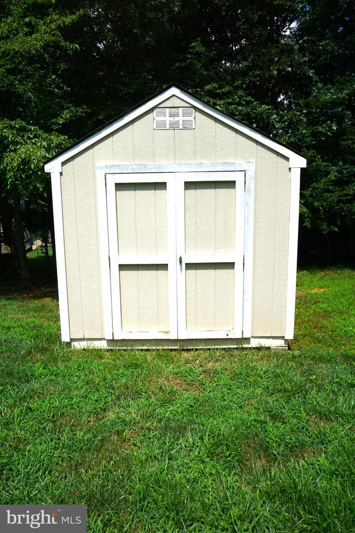 303 STRATFORD CIR, LOCUST GROVE, Virginia 22508, 3 Bedrooms Bedrooms, ,2 BathroomsBathrooms,Residential,For sale,303 STRATFORD CIR,VAOR2010196 MLS # VAOR2010196
