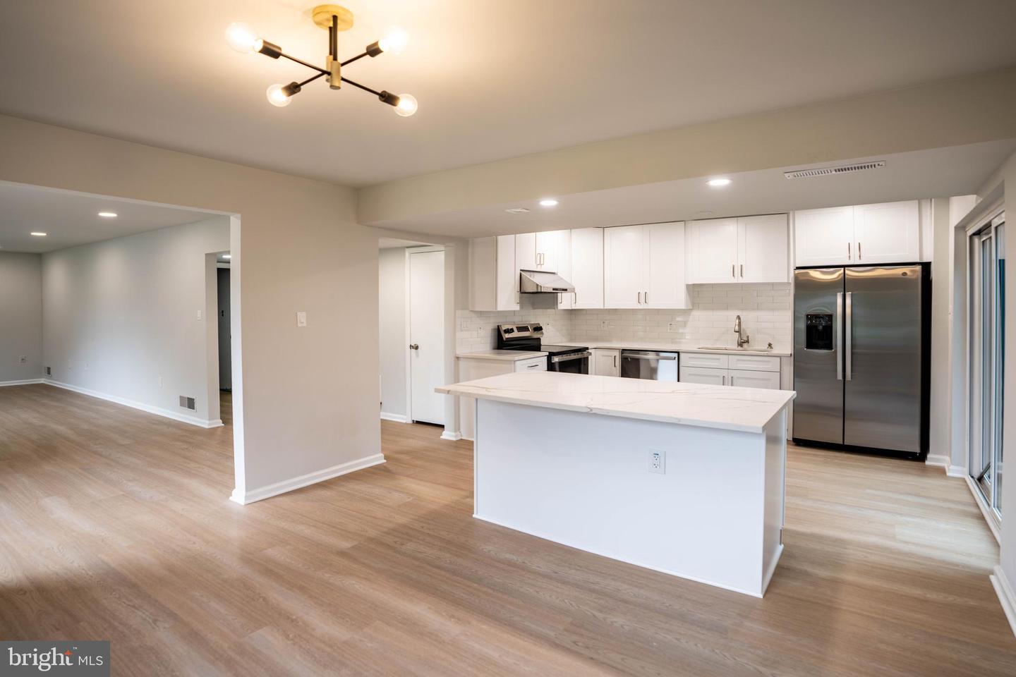 6907 BARNACK DR, SPRINGFIELD, Virginia 22152, 4 Bedrooms Bedrooms, ,2 BathroomsBathrooms,Residential,For sale,6907 BARNACK DR,VAFX2255552 MLS # VAFX2255552