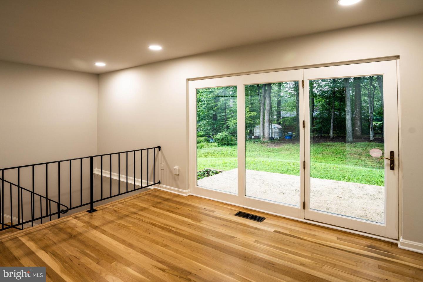 6907 BARNACK DR, SPRINGFIELD, Virginia 22152, 4 Bedrooms Bedrooms, ,2 BathroomsBathrooms,Residential,For sale,6907 BARNACK DR,VAFX2255552 MLS # VAFX2255552