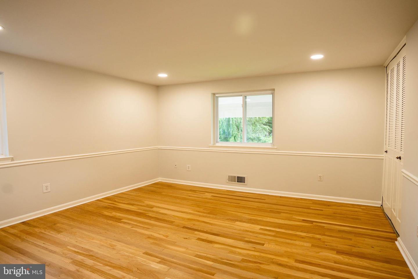 6907 BARNACK DR, SPRINGFIELD, Virginia 22152, 4 Bedrooms Bedrooms, ,2 BathroomsBathrooms,Residential,For sale,6907 BARNACK DR,VAFX2255552 MLS # VAFX2255552