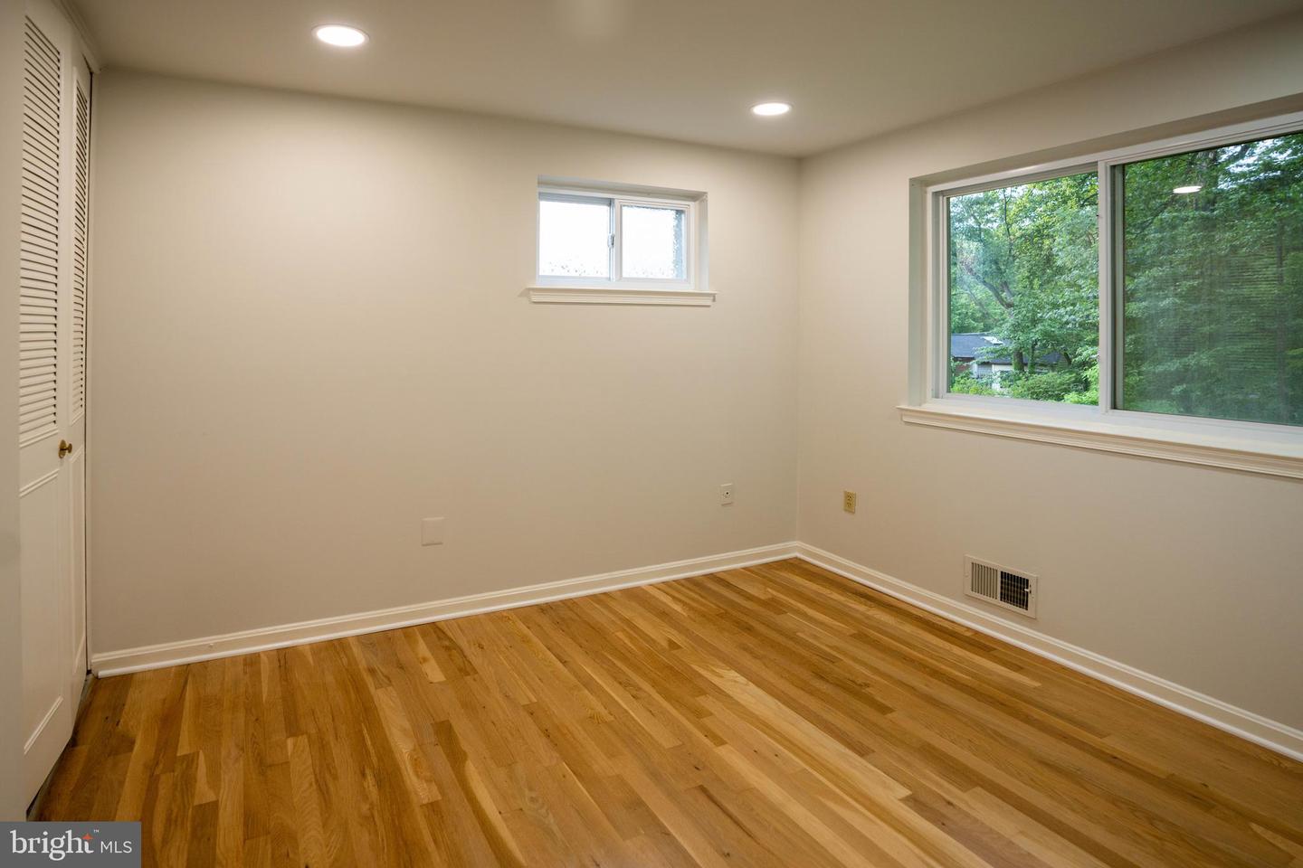 6907 BARNACK DR, SPRINGFIELD, Virginia 22152, 4 Bedrooms Bedrooms, ,2 BathroomsBathrooms,Residential,For sale,6907 BARNACK DR,VAFX2255552 MLS # VAFX2255552