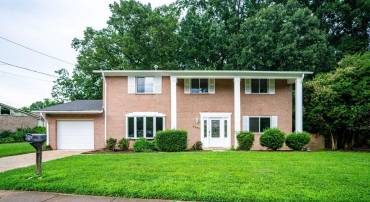 6907 BARNACK DR, SPRINGFIELD, Virginia 22152, 4 Bedrooms Bedrooms, ,2 BathroomsBathrooms,Residential,For sale,6907 BARNACK DR,VAFX2255552 MLS # VAFX2255552