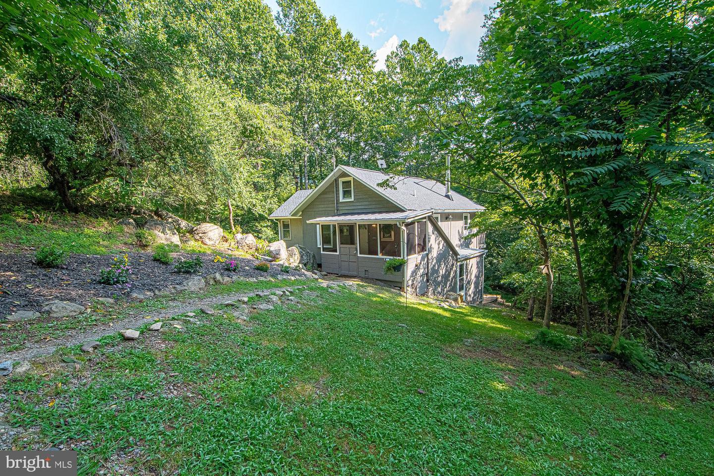 61 MOUNT MARSHALL RD, WASHINGTON, Virginia 22747, 3 Bedrooms Bedrooms, ,2 BathroomsBathrooms,Residential,For sale,61 MOUNT MARSHALL RD,VARP2002182 MLS # VARP2002182