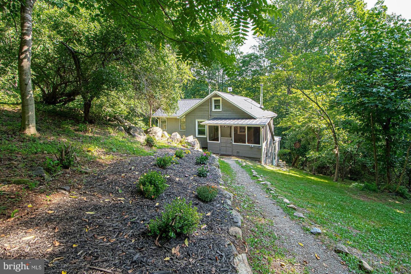 61 MOUNT MARSHALL RD, WASHINGTON, Virginia 22747, 3 Bedrooms Bedrooms, ,2 BathroomsBathrooms,Residential,For sale,61 MOUNT MARSHALL RD,VARP2002182 MLS # VARP2002182