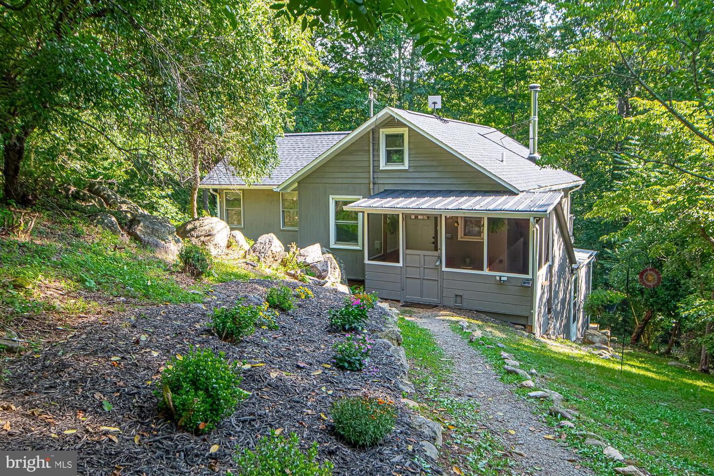 61 MOUNT MARSHALL RD, WASHINGTON, Virginia 22747, 3 Bedrooms Bedrooms, ,2 BathroomsBathrooms,Residential,For sale,61 MOUNT MARSHALL RD,VARP2002182 MLS # VARP2002182