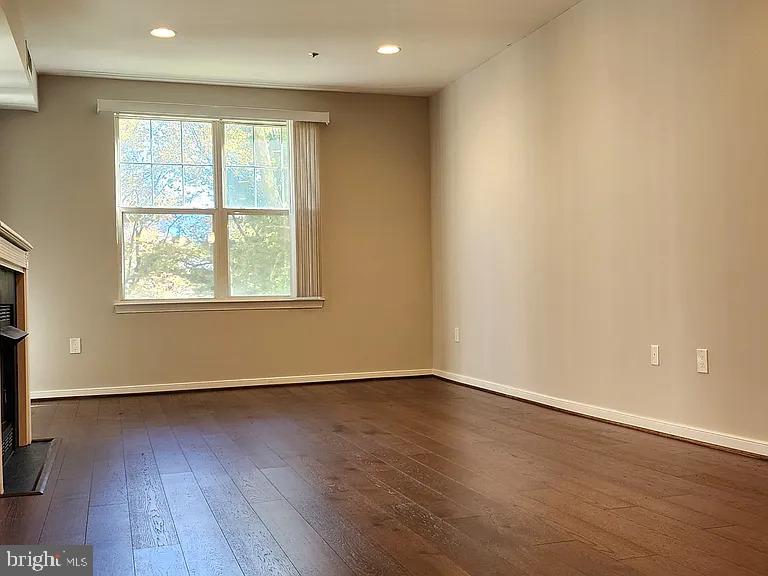 1645 INTERNATIONAL DR #118, MCLEAN, Virginia 22102, 1 Bedroom Bedrooms, ,1 BathroomBathrooms,Residential,For sale,1645 INTERNATIONAL DR #118,VAFX2255768 MLS # VAFX2255768