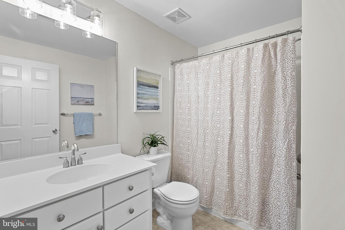 15151 GAFFNEY CIR, GAINESVILLE, Virginia 20155, 3 Bedrooms Bedrooms, ,3 BathroomsBathrooms,Residential,For sale,15151 GAFFNEY CIR,VAPW2099258 MLS # VAPW2099258