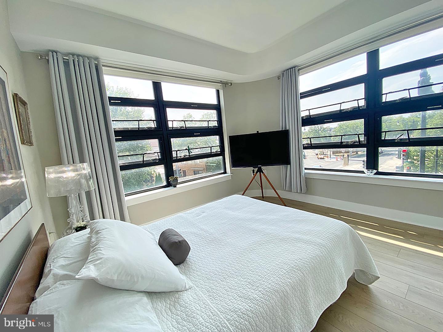 1111 ORREN ST NE #300, WASHINGTON, District Of Columbia 20002, 2 Bedrooms Bedrooms, ,2 BathroomsBathrooms,Residential,For sale,1111 ORREN ST NE #300,DCDC2210408 MLS # DCDC2210408