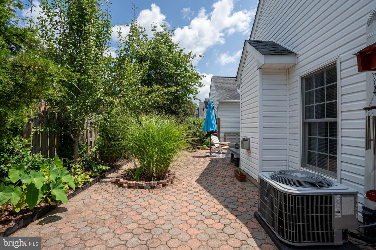 11200 N SCOTTWOOD LN, FREDERICKSBURG, Virginia 22407, 2 Bedrooms Bedrooms, 9 Rooms Rooms,2 BathroomsBathrooms,Residential,For sale,11200 N SCOTTWOOD LN,VASP2034722 MLS # VASP2034722