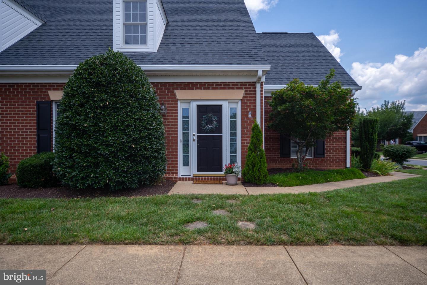 11200 N SCOTTWOOD LN, FREDERICKSBURG, Virginia 22407, 2 Bedrooms Bedrooms, 9 Rooms Rooms,2 BathroomsBathrooms,Residential,For sale,11200 N SCOTTWOOD LN,VASP2034722 MLS # VASP2034722