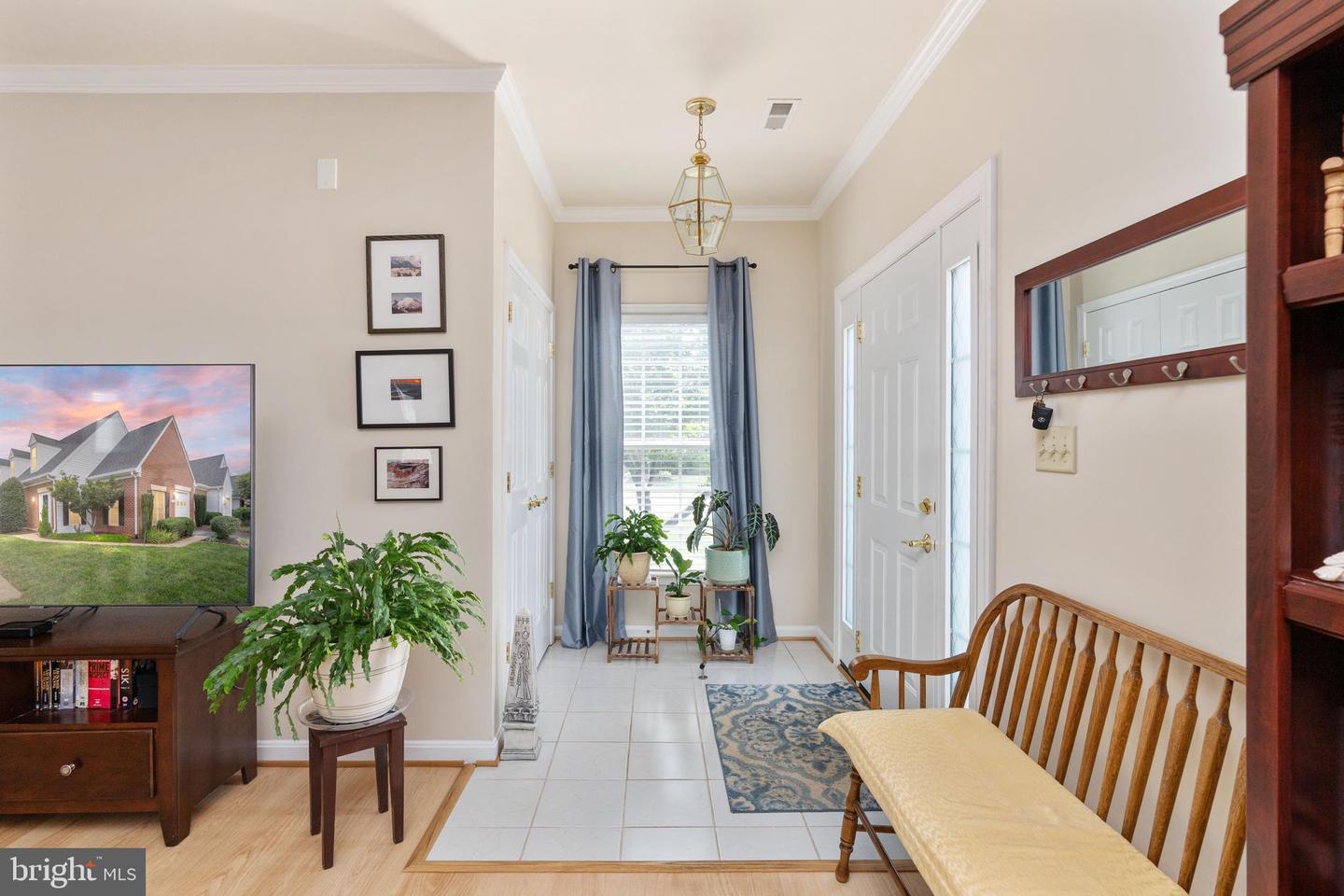 11200 N SCOTTWOOD LN, FREDERICKSBURG, Virginia 22407, 2 Bedrooms Bedrooms, 9 Rooms Rooms,2 BathroomsBathrooms,Residential,For sale,11200 N SCOTTWOOD LN,VASP2034722 MLS # VASP2034722