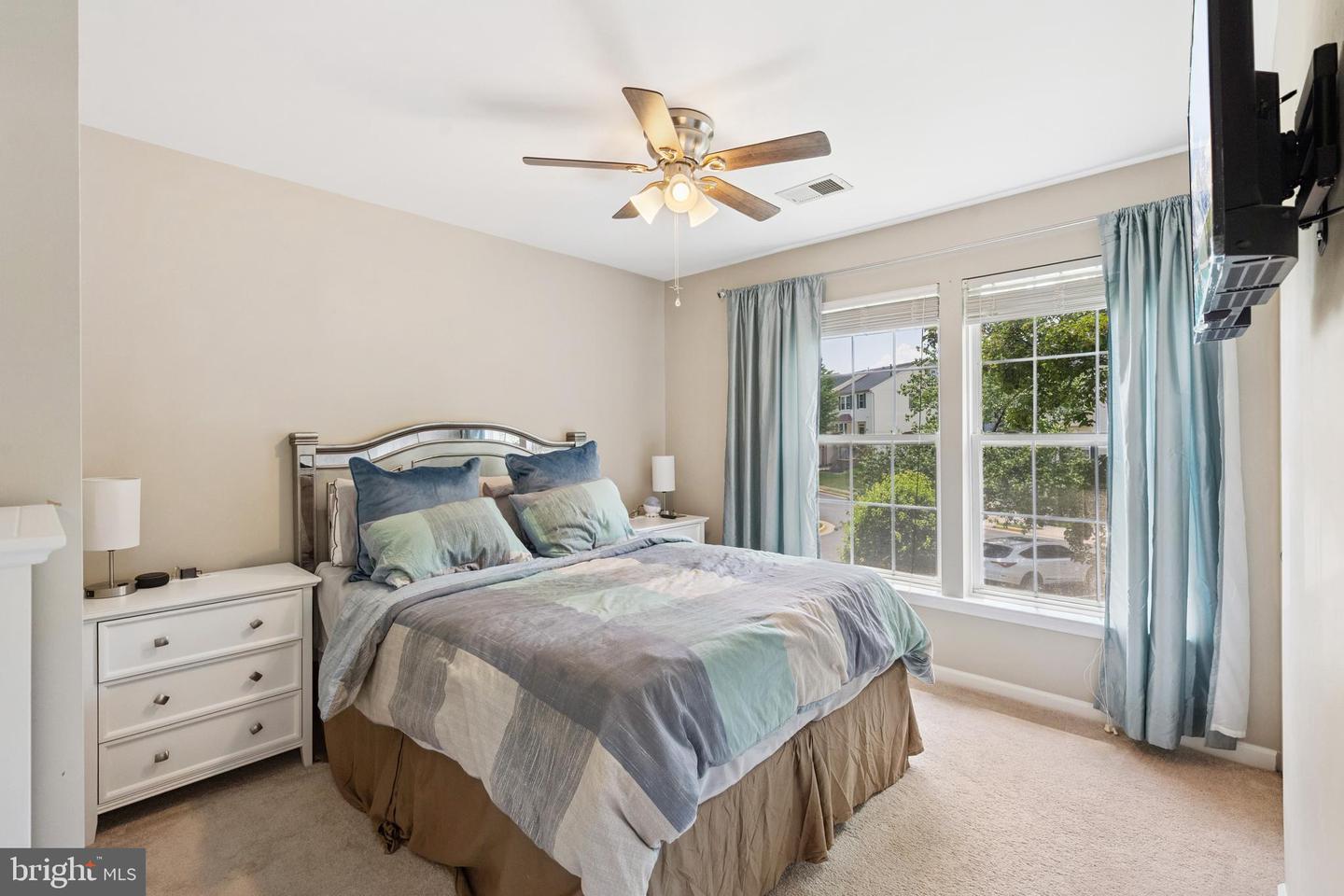 2610 GRAYTON LN, WOODBRIDGE, Virginia 22191, 4 Bedrooms Bedrooms, ,3 BathroomsBathrooms,Residential,For sale,2610 GRAYTON LN,VAPW2099330 MLS # VAPW2099330
