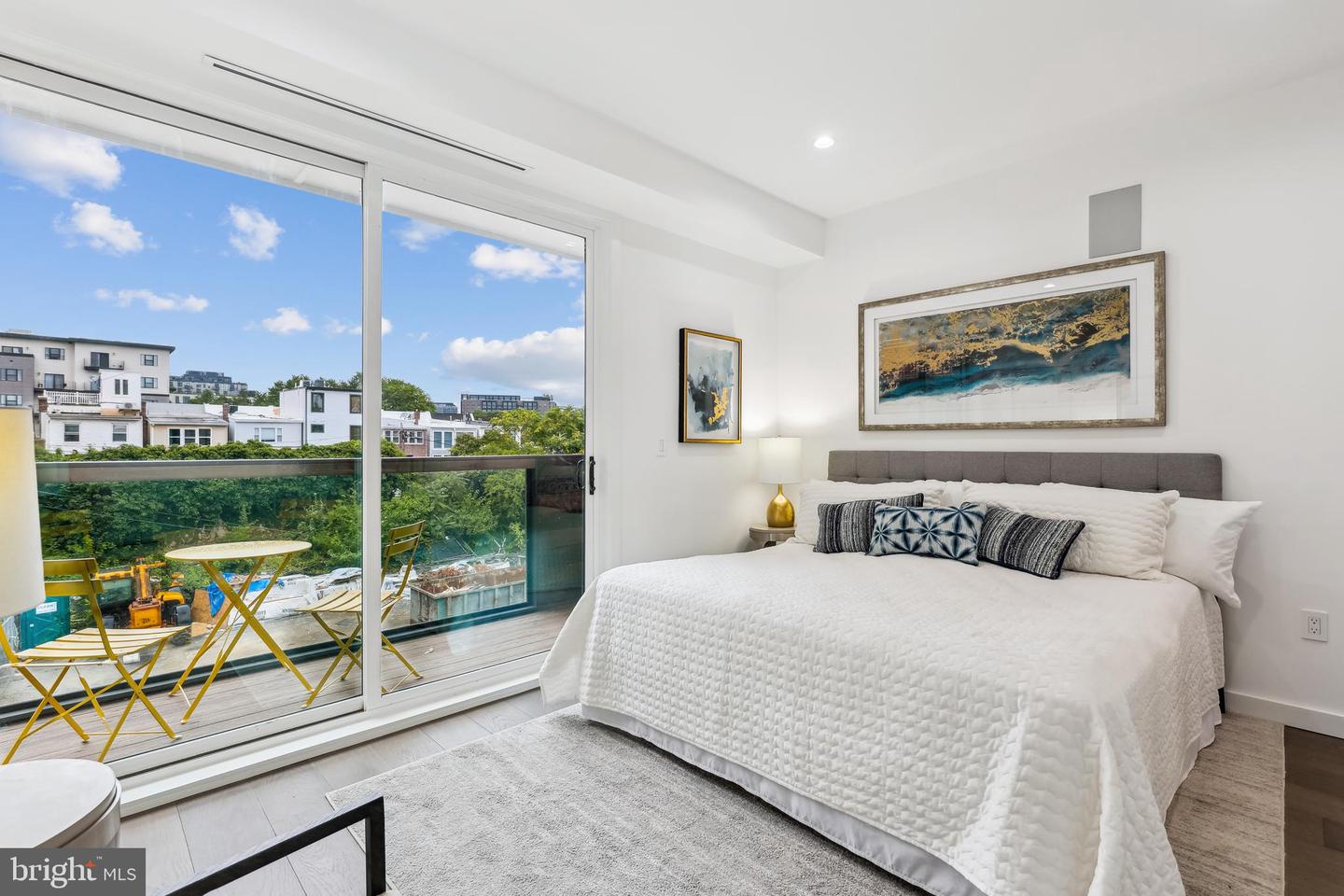 304 K ST NE #2PH, WASHINGTON, District Of Columbia 20002, 3 Bedrooms Bedrooms, ,4 BathroomsBathrooms,Residential,For sale,304 K ST NE #2PH,DCDC2210644 MLS # DCDC2210644