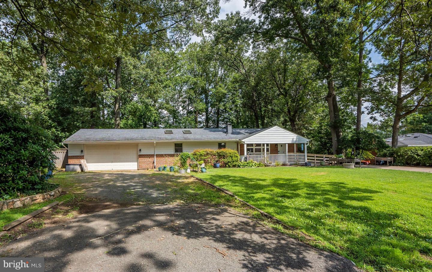 6612 KEENE DR, SPRINGFIELD, Virginia 22152, 3 Bedrooms Bedrooms, ,2 BathroomsBathrooms,Residential,For sale,6612 KEENE DR,VAFX2255782 MLS # VAFX2255782