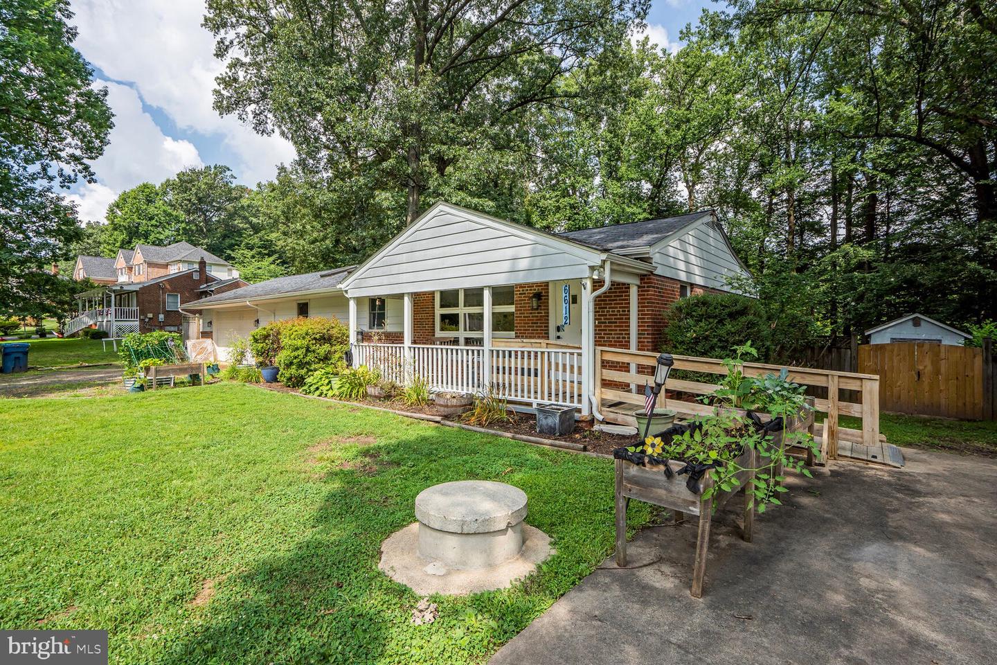 6612 KEENE DR, SPRINGFIELD, Virginia 22152, 3 Bedrooms Bedrooms, ,2 BathroomsBathrooms,Residential,For sale,6612 KEENE DR,VAFX2255782 MLS # VAFX2255782