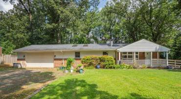 6612 KEENE DR, SPRINGFIELD, Virginia 22152, 3 Bedrooms Bedrooms, ,2 BathroomsBathrooms,Residential,For sale,6612 KEENE DR,VAFX2255782 MLS # VAFX2255782