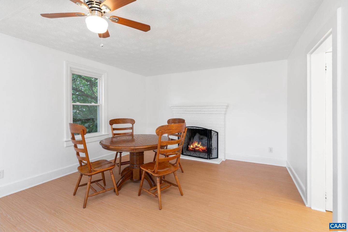 31 BEVERLEY CT, STAUNTON, Virginia 24401, 3 Bedrooms Bedrooms, ,1 BathroomBathrooms,Residential,For sale,31 BEVERLEY CT,666811 MLS # 666811