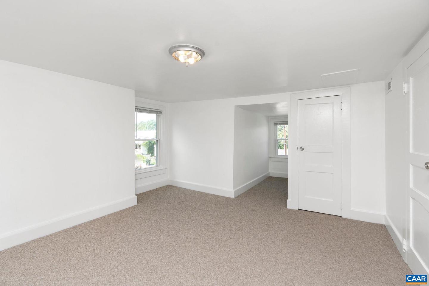 31 BEVERLEY CT, STAUNTON, Virginia 24401, 3 Bedrooms Bedrooms, ,1 BathroomBathrooms,Residential,For sale,31 BEVERLEY CT,666811 MLS # 666811