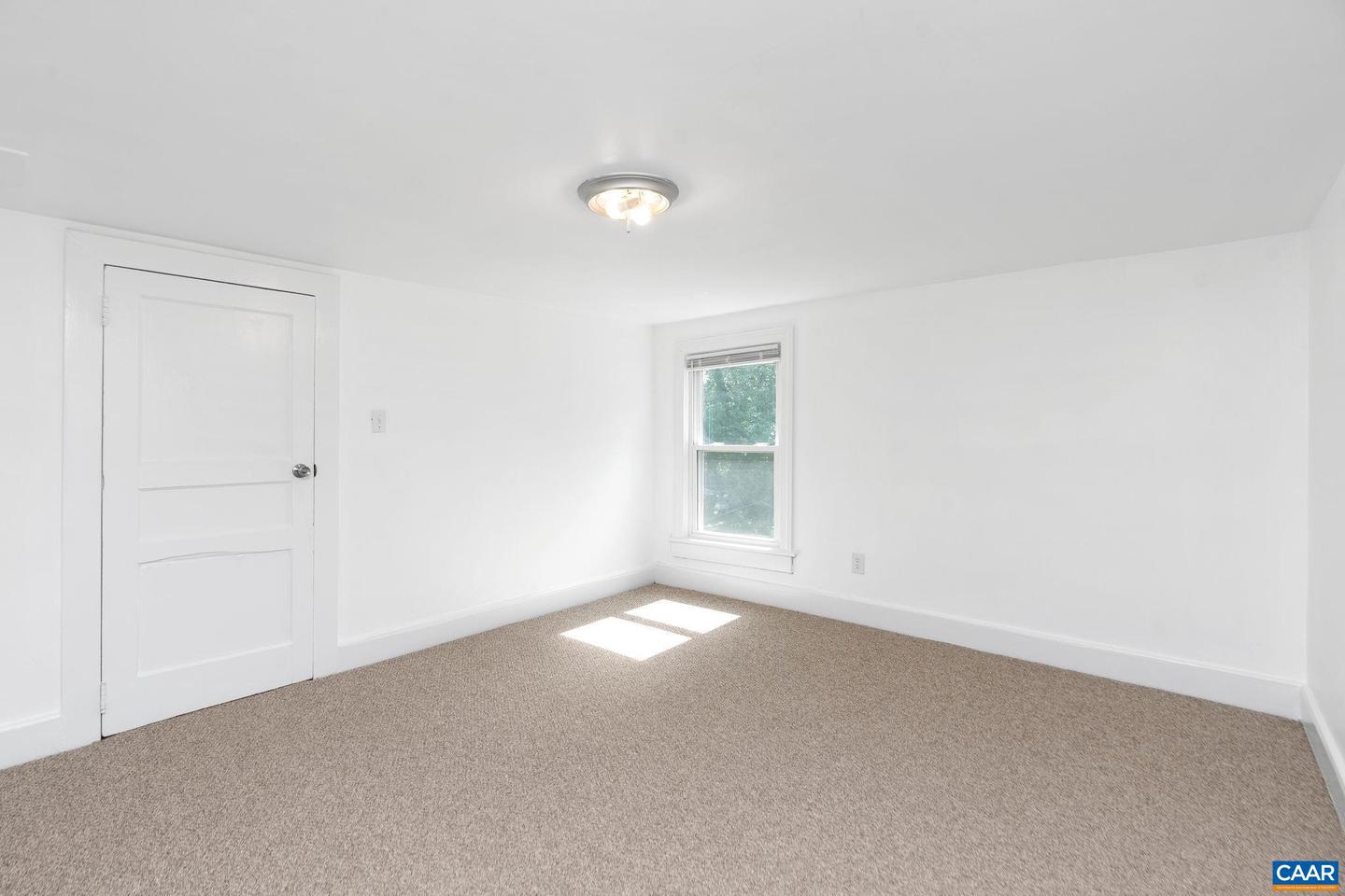 31 BEVERLEY CT, STAUNTON, Virginia 24401, 3 Bedrooms Bedrooms, ,1 BathroomBathrooms,Residential,For sale,31 BEVERLEY CT,666811 MLS # 666811